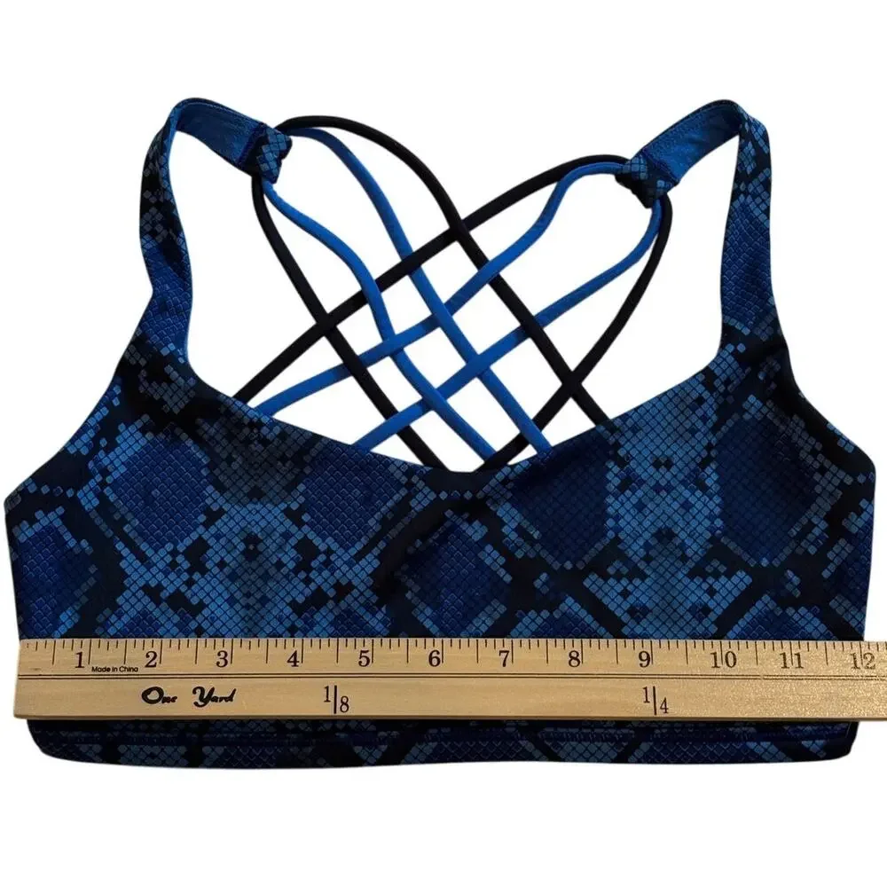 Lululemon Bra Free To Be Wild Womens 6 Sz Blue Mini Ziggy Snake Skin A/B NO Pads